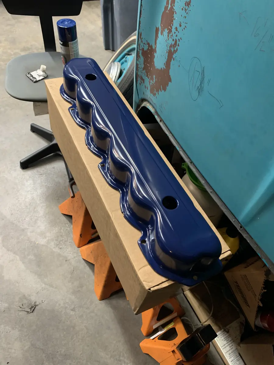 Valve cover looking good as new - 1978 Ford F-150