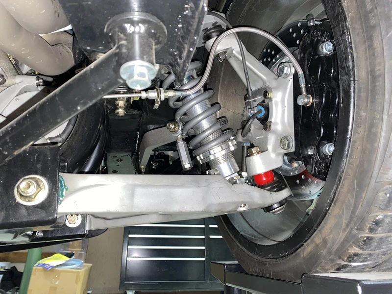 C4 SLA/IRS installed in a 3rd gen Camaro -574
