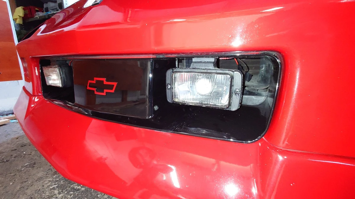 Build image of New 1991-1992 style Camaro Z28 front grille