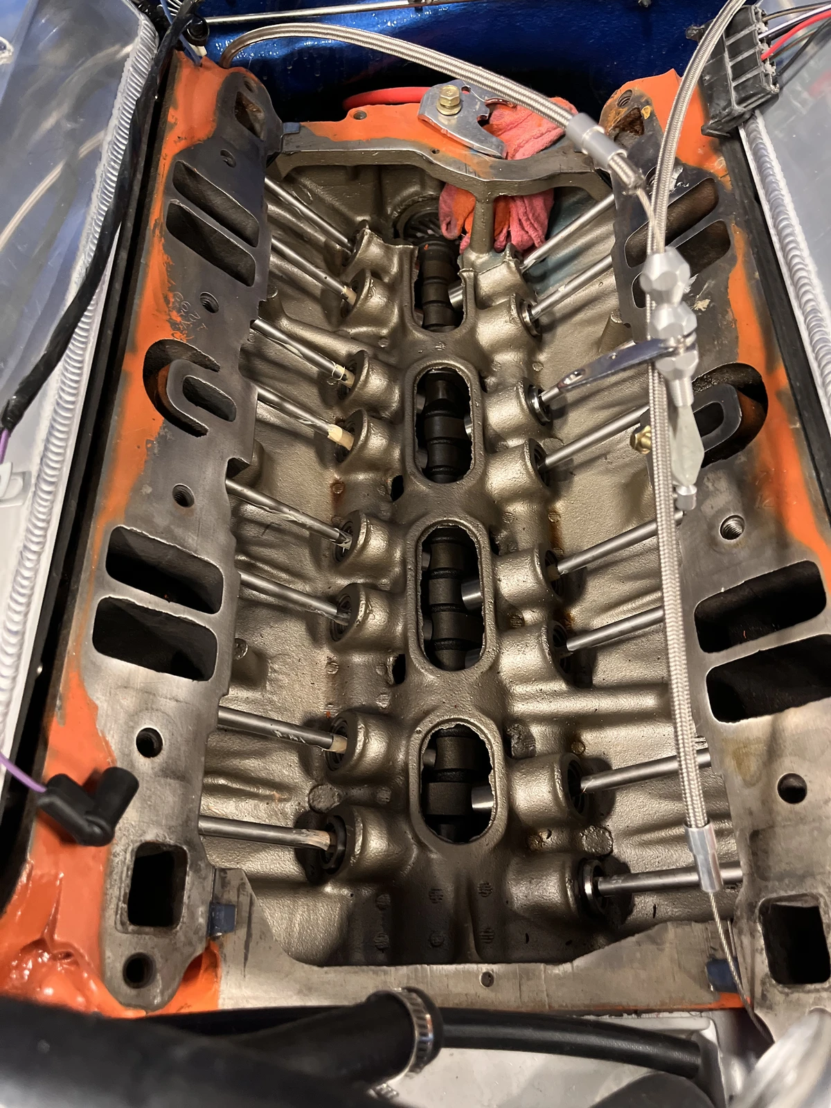 Priming the engine and buttoning up the intake - 1973 Dodge Dart