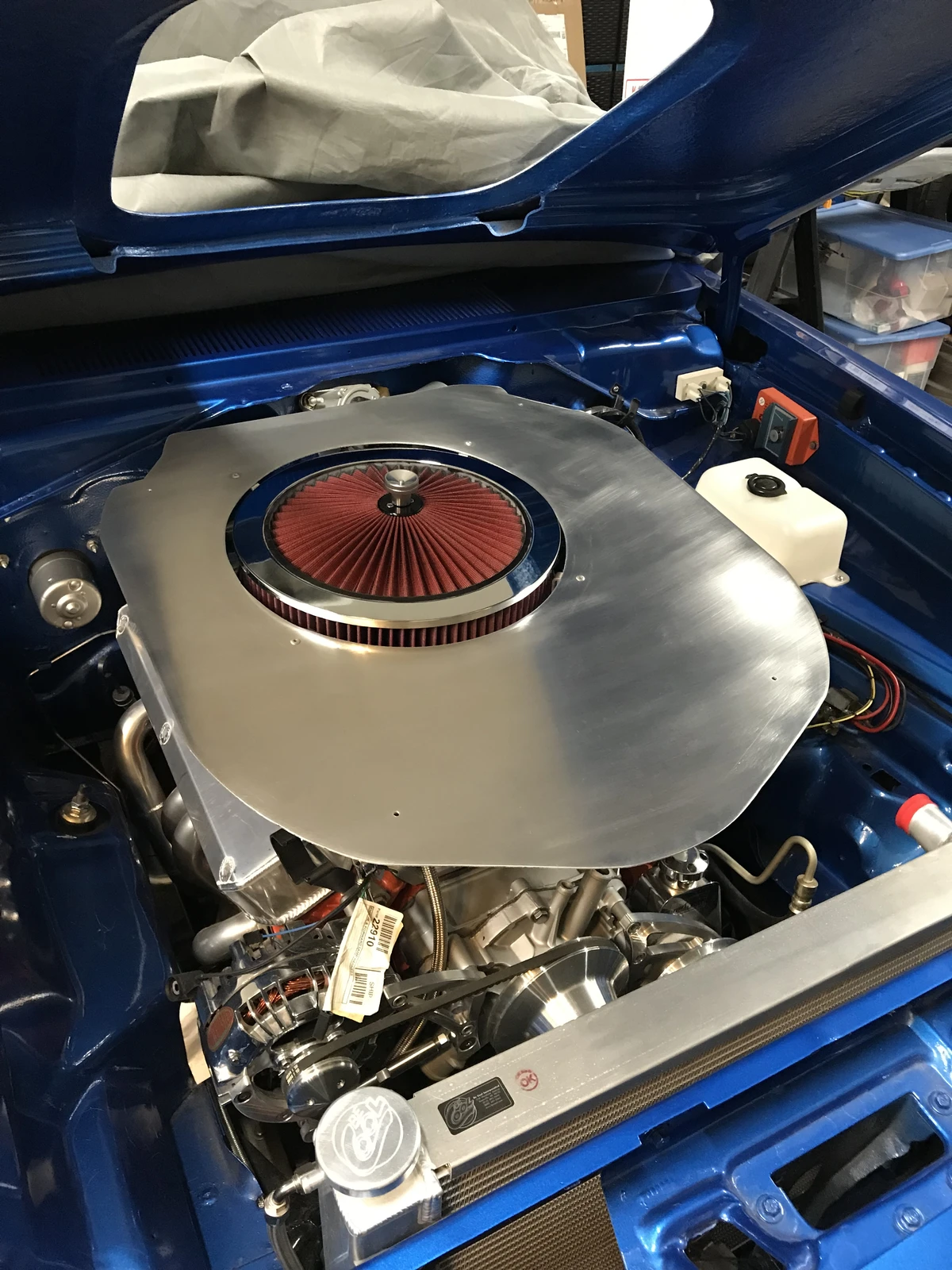 Air cleaner atop the shaker base - 1973 Dodge Dart