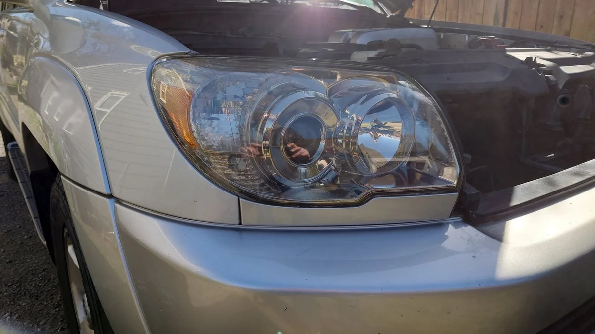 2004 Toyota 4Runner - Headlight restoration - Cerakote review - Image 3