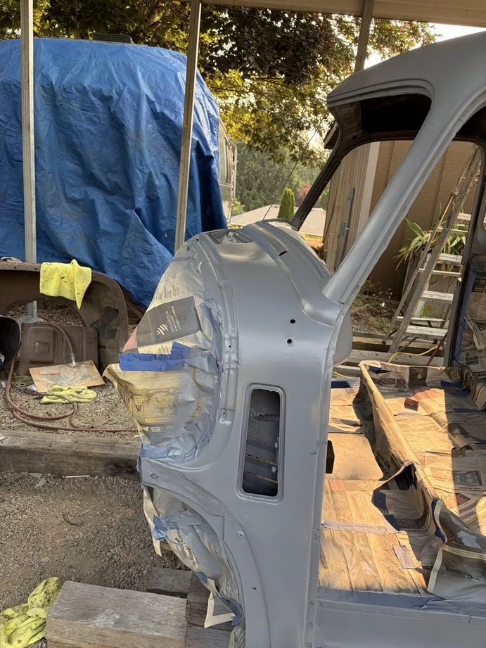 1950 Chevrolet Chevy pickup - The Cab is primed - Image 6