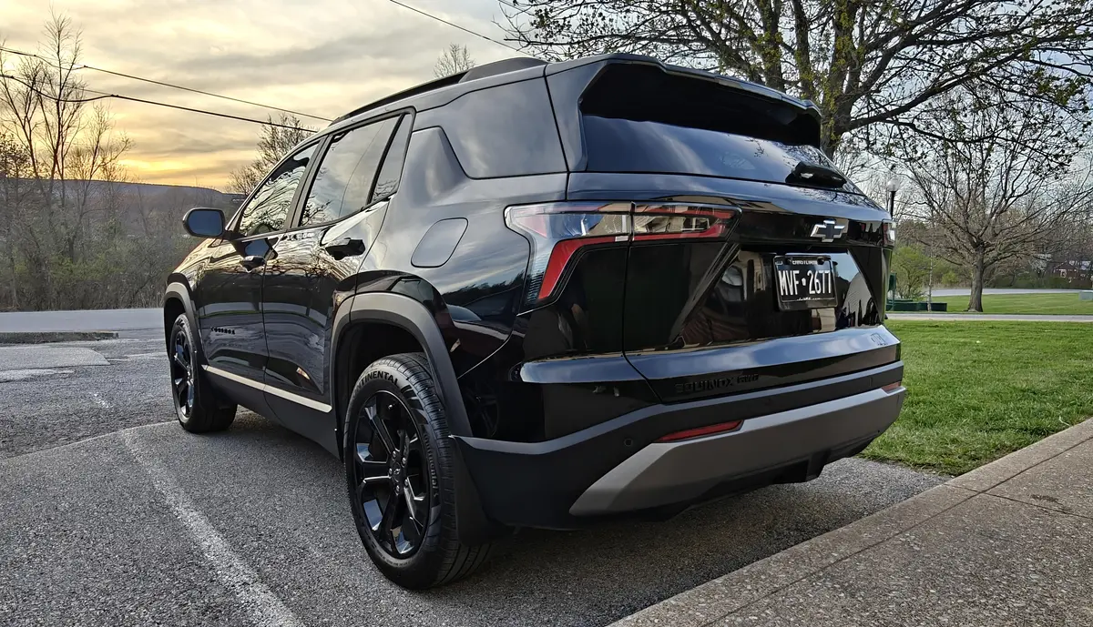 2025 Chevrolet Equinox - Photo 1 of 3
