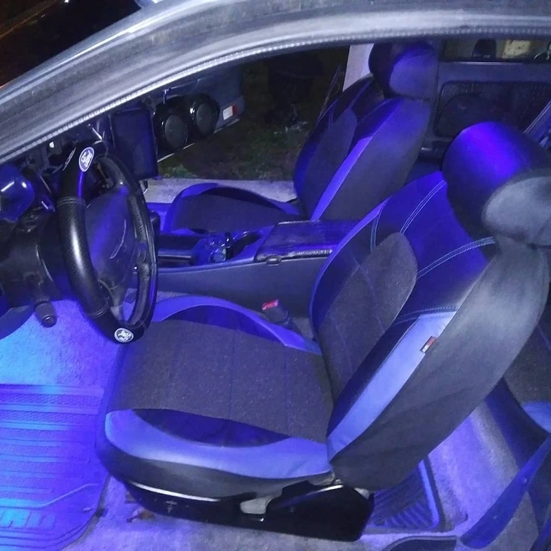 1995 Ford Thunderbird - Photo 2 of 9