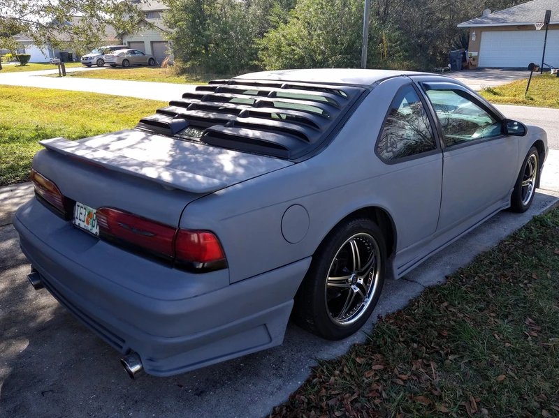 1995 Ford Thunderbird - Photo 5 of 9