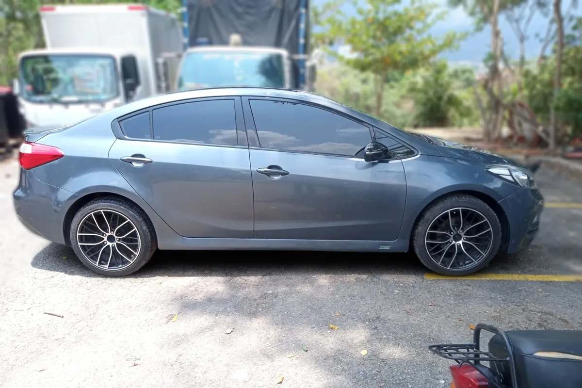 2016 Kia Forte/Cerato - Photo 1 of 6