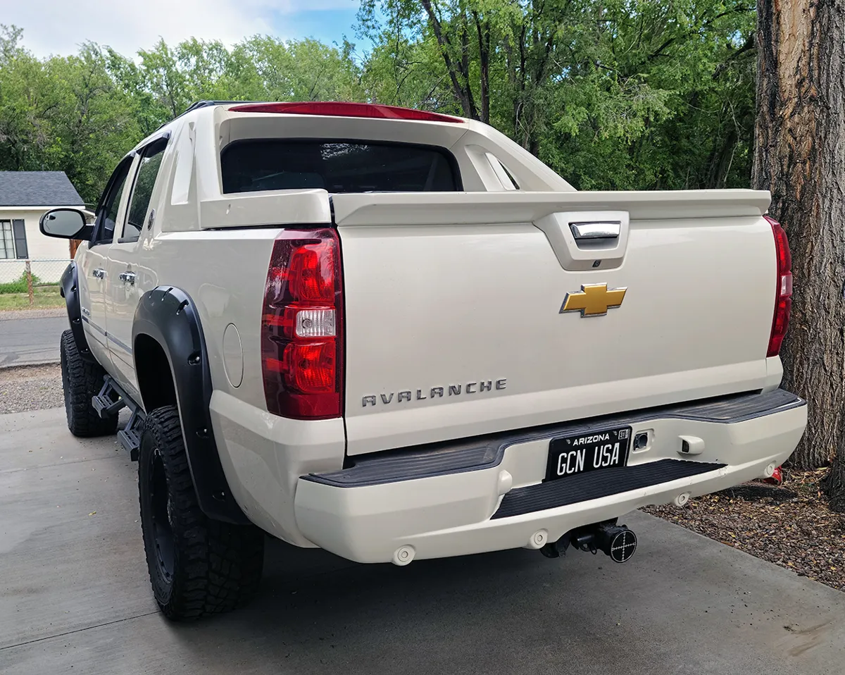 2013 Chevrolet Avalanche - Photo 2 of 2